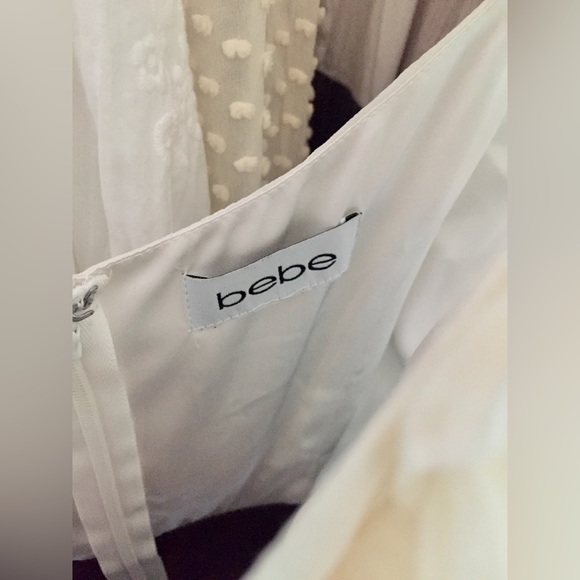 🚨4/$10🚨Bebe Floral Appliqué Sheath Dress - Picture 9 of 10